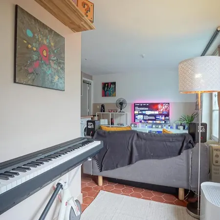 Charming Design Apt In The Marais In Paris Párizs